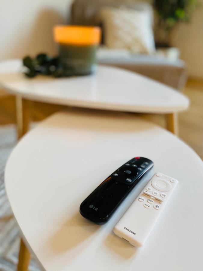 Home Cinema - Balcony - Wi-Fi & Streams Магдебург Екстериор снимка